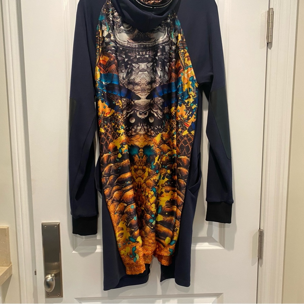 Unique coat hoodie in cotton and silk with leather pockets and zipper